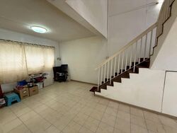 Blk 322A Jurong East Street 31 (Jurong East), HDB Executive #559804361
